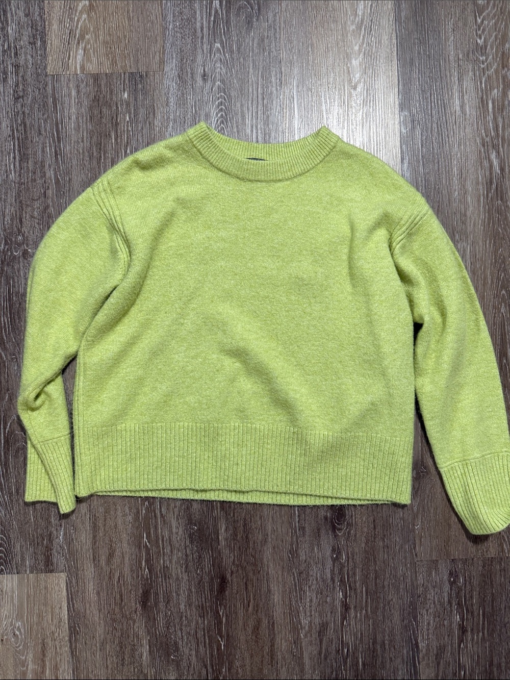 Vince Camuto Lime Green Crewneck Sweater S